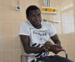 Momente de panică pentru Ngadeu » Fundașul lui FC Botoșani a ajuns la spital cu hemoragie internă!