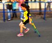 Voința mută munți. O fetiță participă la o competiție de alergare de 3 kilometri în sudul Spaniei. (foto: reuters)