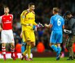 Pantilimonul petrece! 8 parade a avut portarul român în meciul cu Arsenal și are 11 meciuri fără gol primit! foto: reuters