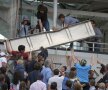 VIDEO Moment terifiant la Roland Garros » O bucată din arenă a căzut peste spectatori!