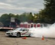 Confruntarea celor 3.300 de cai putere » Maeştrii driftului se duelează într-un eveniment inedit