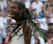 COȘMARUL LUI RAFA. Neamțul Dustin Brown, locul 102 ATP, l-a eliminat pe Nadal în turul II la Wimbledon (foto: Reuters)