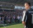 VIDEO ȘI FOTO Ce-a pierdut Marica! Nebunie maximă la prezentarea lui Berbatov la PAOK » 10.000 de fani în delir!