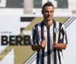 VIDEO ȘI FOTO Ce-a pierdut Marica! Nebunie maximă la prezentarea lui Berbatov la PAOK » 10.000 de fani în delir!