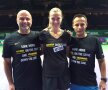 "Banana crosscourt" sau "Un pic mai mult piper la serviciu şi un castravete în lungul liniei" scrie pe tricourile Petrei Kvitova şi ale staff-ului său