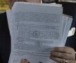 FOTO Ce acte a prezentat Gigi Becali azi la conferința de presă » Imagini în detaliu surprinse de fotoreporterul GSP 