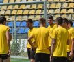 GALERIE FOTO Probleme la FC Brașov » Hoții le-au spart vestiarul în timpul unui meci
