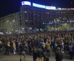 FOTO A treia zi de proteste la București » Peste 10.000 de oameni au fost ieri în Piața Universității