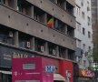 Incendiu în București » Un apartament dintr-un bloc din Piața Romană a luat foc