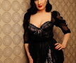 Dita Von Teese, incendiară în cea mai sexy lenjerie intimă