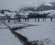 FOTO Fotbal polar » Bucovina a învins Oţelul cu 4-0 pe un teren acoperit de zăpadă