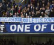 Stamford Bridge, frontul lui Mourinho. Bannerele care l-au lăsat mască pe Abramovici: "Cîrtițe și Iuda!"