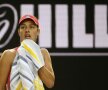 FOTO + VIDEO Scene șocante la Australian Open! Meciul Anei Ivanovici din nou întrerupt, tot pe "Rod Laver" » Antrenorul ei a leșinat în timpul meciului și a căzut pe scări