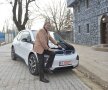 Ilie Năstase, la Academia de Tenis "Ilie Năstase", alături de BMW i3, o mașină complet electrică
