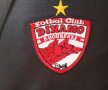 FOTO "Câinii" în haine noi » Dinamo a semnat azi un contract care o face să arate ca echipele mari