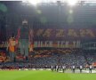 CU BUNICUL LA MECI. Fanii Galatei au recreat 3D, la meciul cu Lazio (1-1), cele mai prețioase momente din viața unui suporter. foto: fotomac