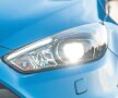 INTELIGENTE. Farurile standard Bi-Xenon oferă sistemul Adaptive Front Lighting, care reglează intensitatea şi unghiul fasciculelor de lumină în funcţie de viteza vehiculului