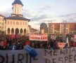 FOTO Miting pentru salvarea celor de la Pandurii » 5.000 de oameni au protestat la Tg. Jiu