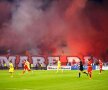 Spectacol pirotehnic de zile mari la Derby de România şi mesajul PCH: "Din cenuşă să renască UN MARE DINAMO"