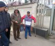 VIDEO Puțini, dar determinați » Jandarmeria a intervenit în fața CSA-ului și a urmat un schimb amuzant de replici cu protestatarii steliști