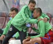 GALERIE FOTO 15 imagini tari din Derby de România » Durerea lui Tamaș vs euforia lui Dănciulescu, "dezbrăcat" de suporteri