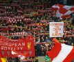 THIS IS ANFIELD! Liverpool a fost condusă de fani spre o victorie fabuloasă cu Dortmund, 4-3, care i-a adus calificarea în semifinalele EL. Foto: Reuters