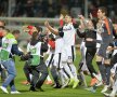GALERIE FOTO + VIDEO Imagini de colecție de la petrecerea Astrei Giurgiu! Șumudică a venit cu fularul Rapidului, la stații s-a auzit imnul Champions League