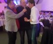 FOTO + VIDEO Distracție la Cheile Grădiștei » Jucătorii Stelei 86 au încins ringul de dans și au cântat cu foc