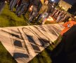 FOTO Durere fără margini » Dinamoviștii au plâns în hohote și au aprins lumânări la Urgență şi pe gazonul din Ştefan cel Mare! Jucătorii s-au alăturat