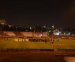 FOTO Durere fără margini » Dinamoviștii au plâns în hohote și au aprins lumânări la Urgență şi pe gazonul din Ştefan cel Mare! Jucătorii s-au alăturat