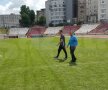 UPDATE VIDEO și FOTO Arena din Ștefan cel Mare s-a transformat în loc de pelerinaj » Steaua, Dinamo și Rapid au venit la stadion pentru a aprinde o lumânare în memoria lui Ekeng
