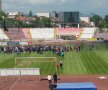 UPDATE VIDEO și FOTO Arena din Ștefan cel Mare s-a transformat în loc de pelerinaj » Steaua, Dinamo și Rapid au venit la stadion pentru a aprinde o lumânare în memoria lui Ekeng