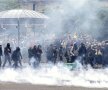 Protestatarii atacați de forțele de ordine cu gaze lacrimogene la Paris // FOTO Reuters