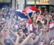 Fanzone-ul din Zagreb e în delir. Croația conduce cu 2-0 // Foto: Raed Krishan