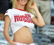 Ea este blondina care a făcut senzaţie în galeria Rusiei! ► Foto: hepta.ro