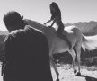 FOTO Emily Ratajkowski a imitat o personalitate istorică și a pozat nud pentru a susține drepturile femeilor