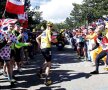 Turul Farsei. Chris Froome a luat-o la fugă pe Mont Ventoux, după ce și-a bușit bicicleta, foto: reuters