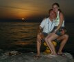 Răzvan, și soţia sa Oana, în 2004 pe insula Eghina, sărbătorind medalia cucerită // FOTO Cristi Preda