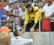 FOTO UMILIȚI de City în teren, de Dinamo în tribune » "Cetățenii" le-au umplut plasa de goluri roș-albaștrilor