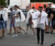 VIDEO și FOTO Tensiune înainte de derby » Suporterii dinamoviști au fost dezbrăcați de veste la intrarea pe Arena Națională! 