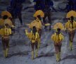 Carnaval. De la festivitatea de deschidere a JO de la Rio nu aveau cum să lipsească și câteva dansatoare de samba