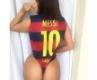 FOTO Campania "Deblocheză-mă, Messi!" » Suzy Cortez continuă să îi facă avansuri starului Barcelonei: "Iubita lui nu are de ce să fie geloasă”