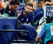 Poțiunea miraculoasă » Arbitrul de la Schalke - Bayern și-a revenit incredibil după ce un fizioterapeut i-a dat să bea dintr-o fiolă