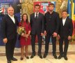 Albert Saritov (al doilea din dreapta) premiat de clubul Steaua