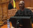 GALERIE FOTO Imaginile zilei! Mike Tyson în Senatul României! Un fost patron din Liga 1 i-a fost ghid