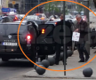 EXCLUSIV VIDEO Atenție, politician în trafic! Tăriceanu a blocat o bandă de mers la Universitate ca să facă shopping!