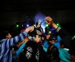 FOTO Lumea brutală a wrestlingului mexican: luptele se dau cu scaune în cap, cuțite și sârmă ghimpată
