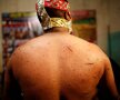 FOTO Lumea brutală a wrestlingului mexican: luptele se dau cu scaune în cap, cuțite și sârmă ghimpată