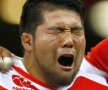 EMOȚIE. Jucătorul de rugby Kensuke Hatakeyama a plâns în timpul intonării imnului Japonei înaintea partidei cu Țara Galilor, pierdută de japonezi 30-33 (foto: Reuters)