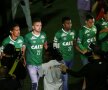FOTO Comemorare în lacrimi pentru jucătorii și oficialii de la Chapecoense: ”Vamos Chape!”